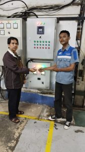 Pemasangan Sistem Kelistrikan di PT. Wariq Mitra Teknik Kota Bandung